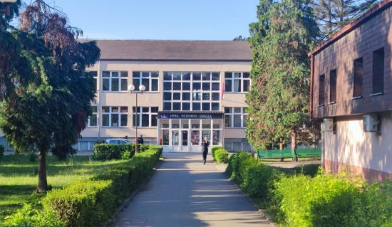 Prva-osnovna-skola-bomba-Valjevo-3