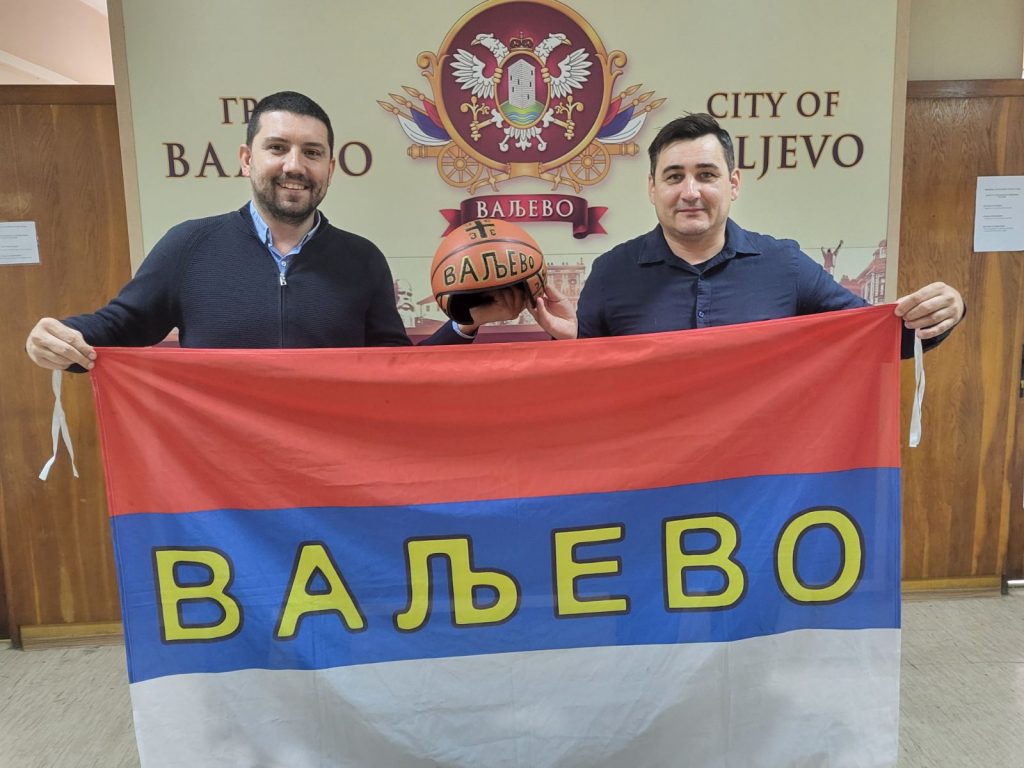 Valjevac-do-Tokija-i-gradonacelnik-Gojkovic