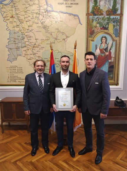Nagrada-Crveni-krst Nagrada-Crveni-krst