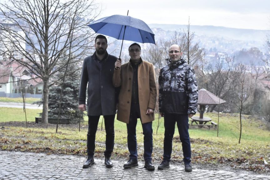 Sadnja-drveca-u-parku-Vidrak Sadnja-drveca-u-parku-Vidrak