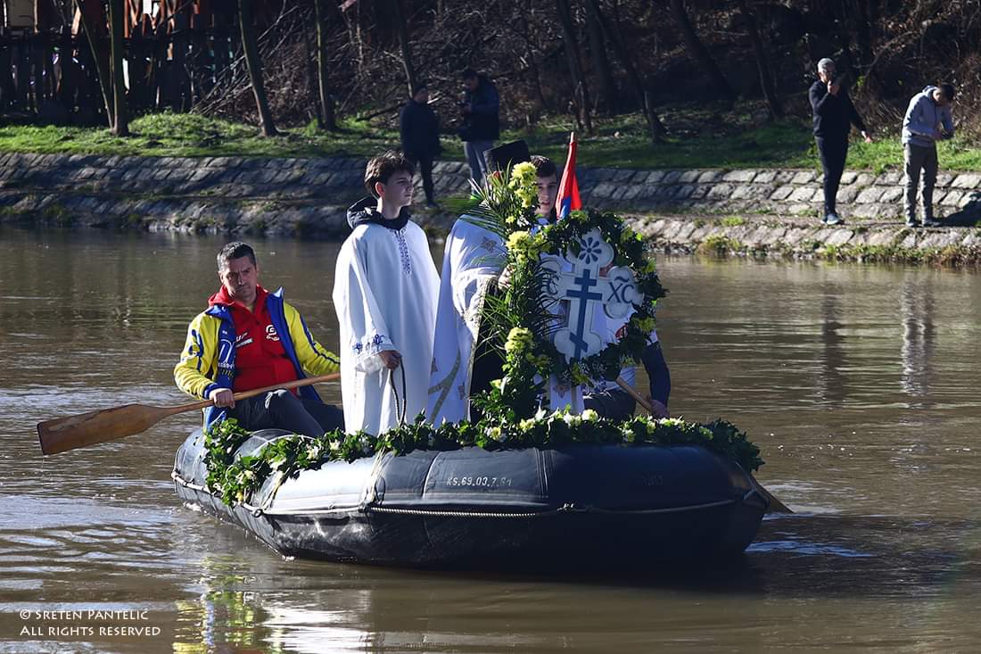 Bogojavljenje-Plivanje-za-Casni-Krst-2023-2 Bogojavljenje-Plivanje-za-Casni-Krst-2023-2