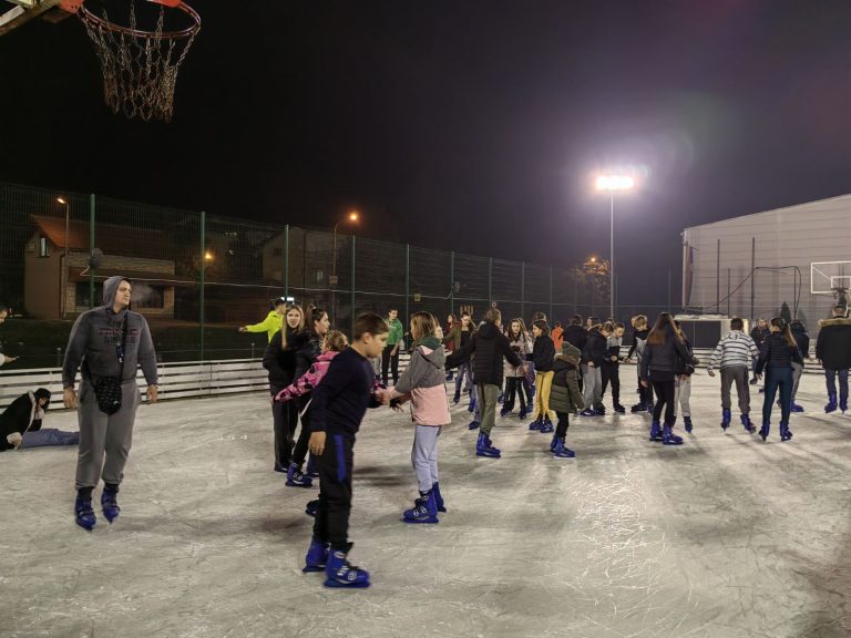 Valjevo-Klizaliste-student-Valis-2
