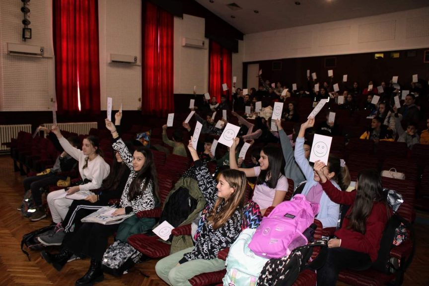 Lokalni-odgovor-Na-pocetku-bese-informacija-Edukacija-ucenika-2 Lokalni-odgovor-Na-pocetku-bese-informacija-Edukacija-ucenika-2