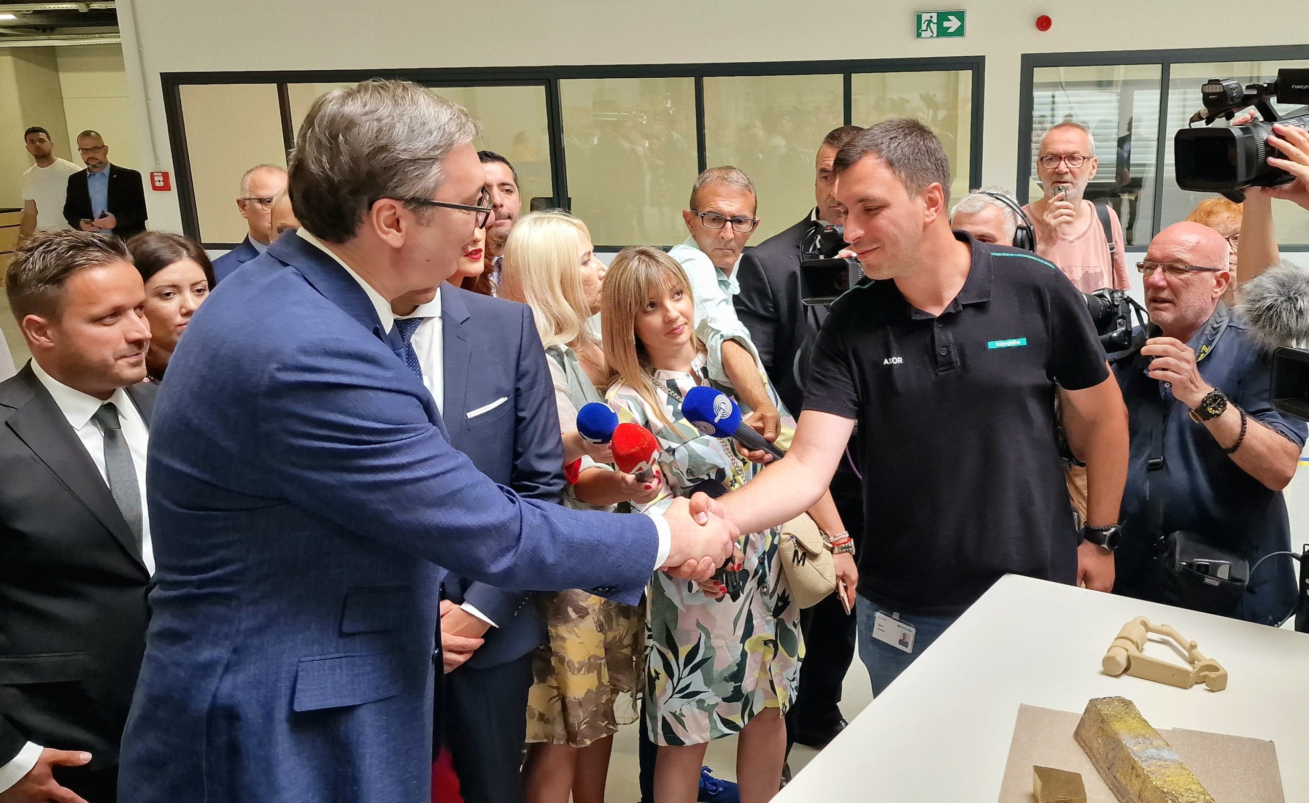 Aleksandar Vučić - Hansgrohe Valjevo (1) Aleksandar Vučić - Hansgrohe Valjevo (1)
