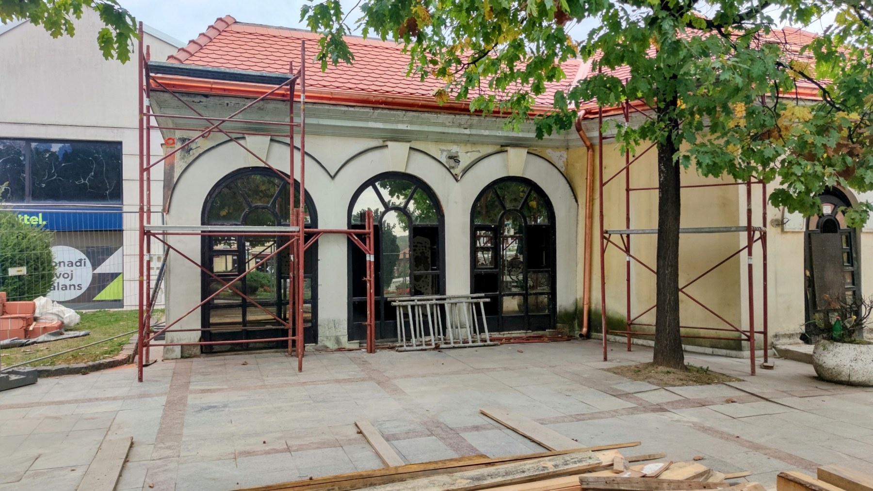 Objekat nekadašnje Valjevske banke kod Belog mosta, Valjevo (5)