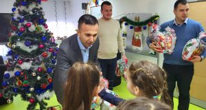 Rajković podela paketića