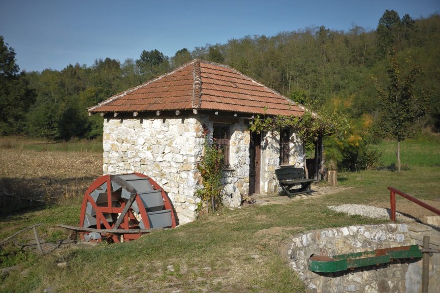 Slika 3. Vodenica na Raljevackom potoku u Zirovnicama (fotografija N. Nikolic)