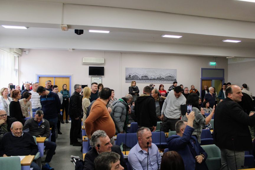 Učesnici javne sednice Komisije za planove Učesnici javne sednice Komisije za planove