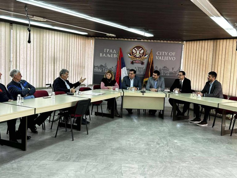 Gradonacelnik ugostio delegaciju iz Jesenice 2 Gradonacelnik ugostio delegaciju iz Jesenice 2