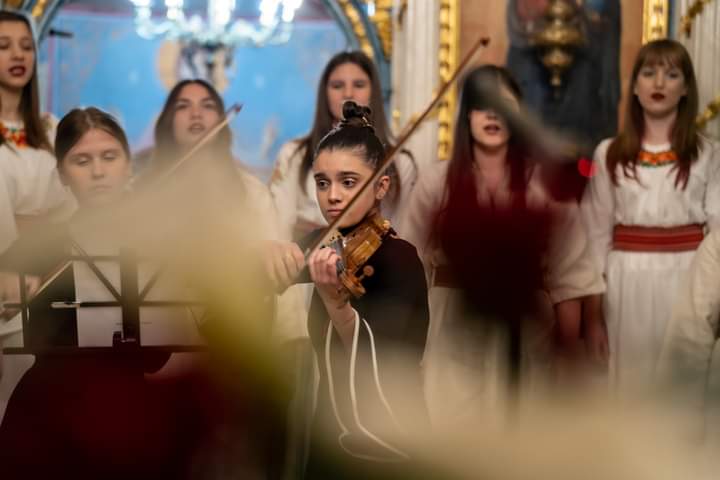 Anastasija Radovanović - Đak generacije SMŠ Živorad Grbić Valjevo (5) Anastasija Radovanović - Đak generacije SMŠ Živorad Grbić Valjevo (5)