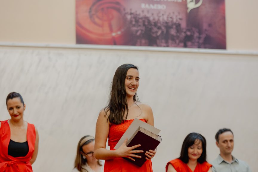 Hana Perić (2) Hana Perić (2)
