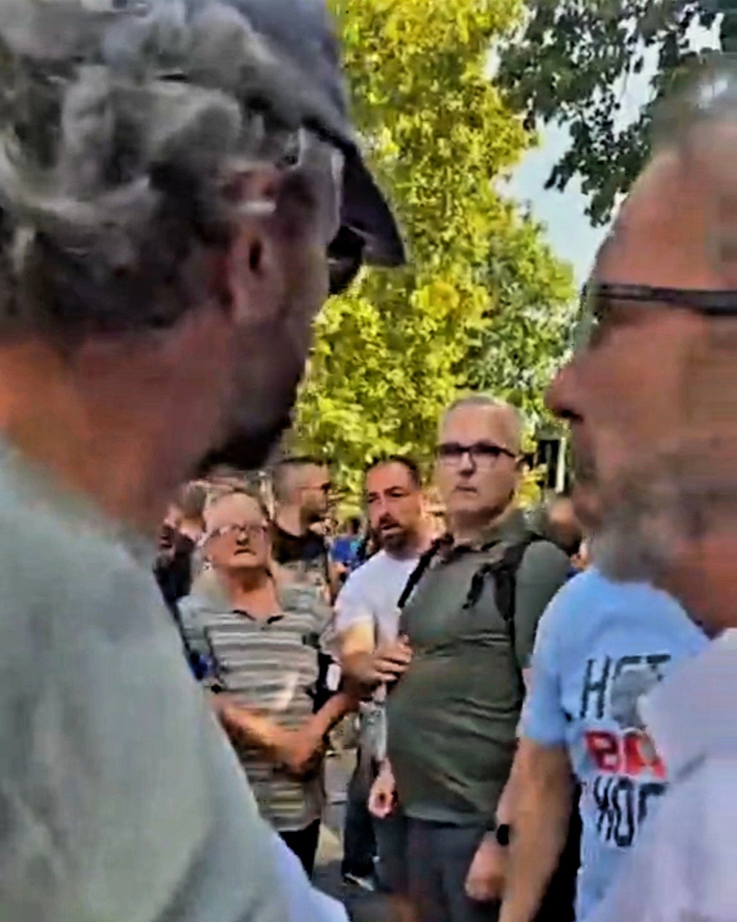 Zoran Đorđević u raspravi na protestu u Valjevu (3)
