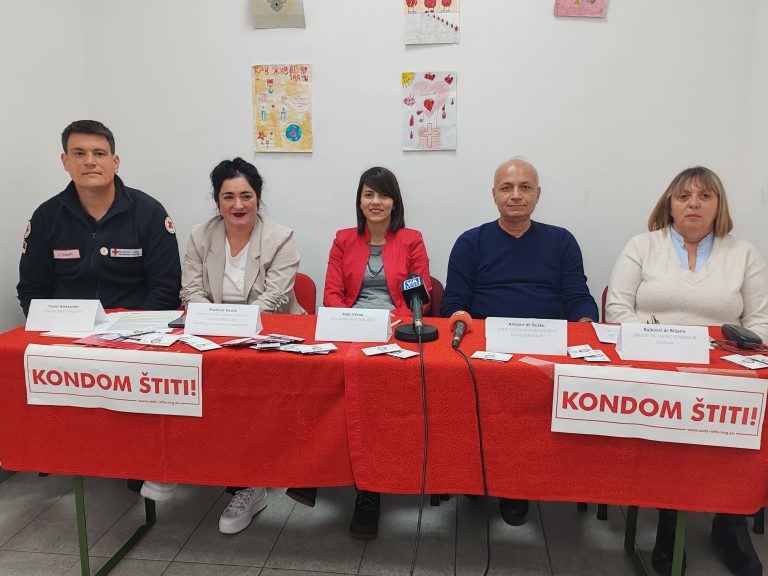 Aids grupna