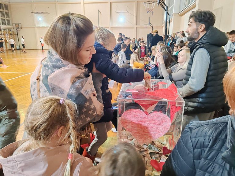 Humanitarni košarkaški turnir u Prvoj osnovnoj školi 