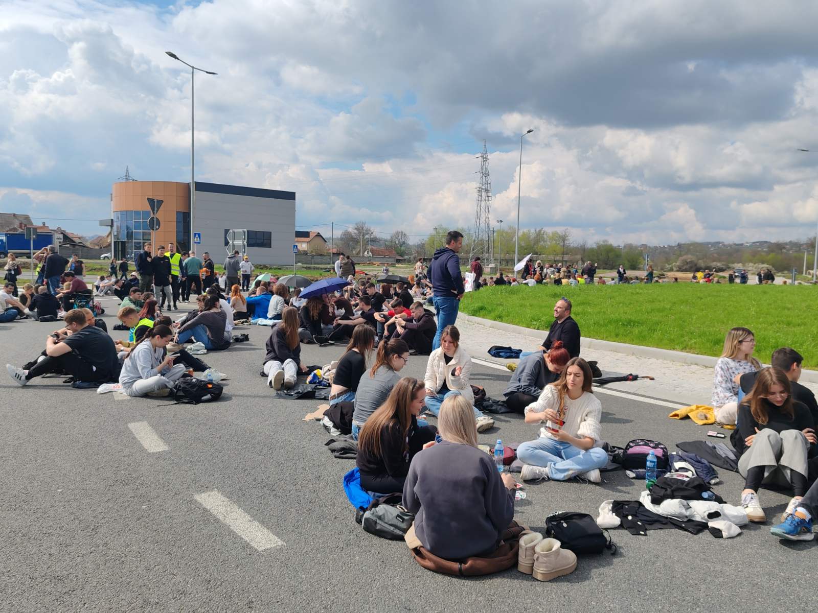 Blokada kružnog toka Valjevo (3)