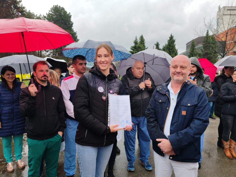 protest bolnica3