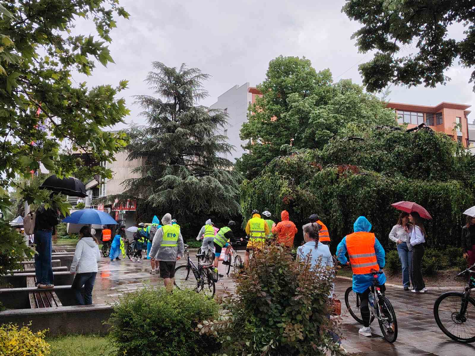 Studenti i srednjoškolci biciklisti Valjevo Loznica (2)