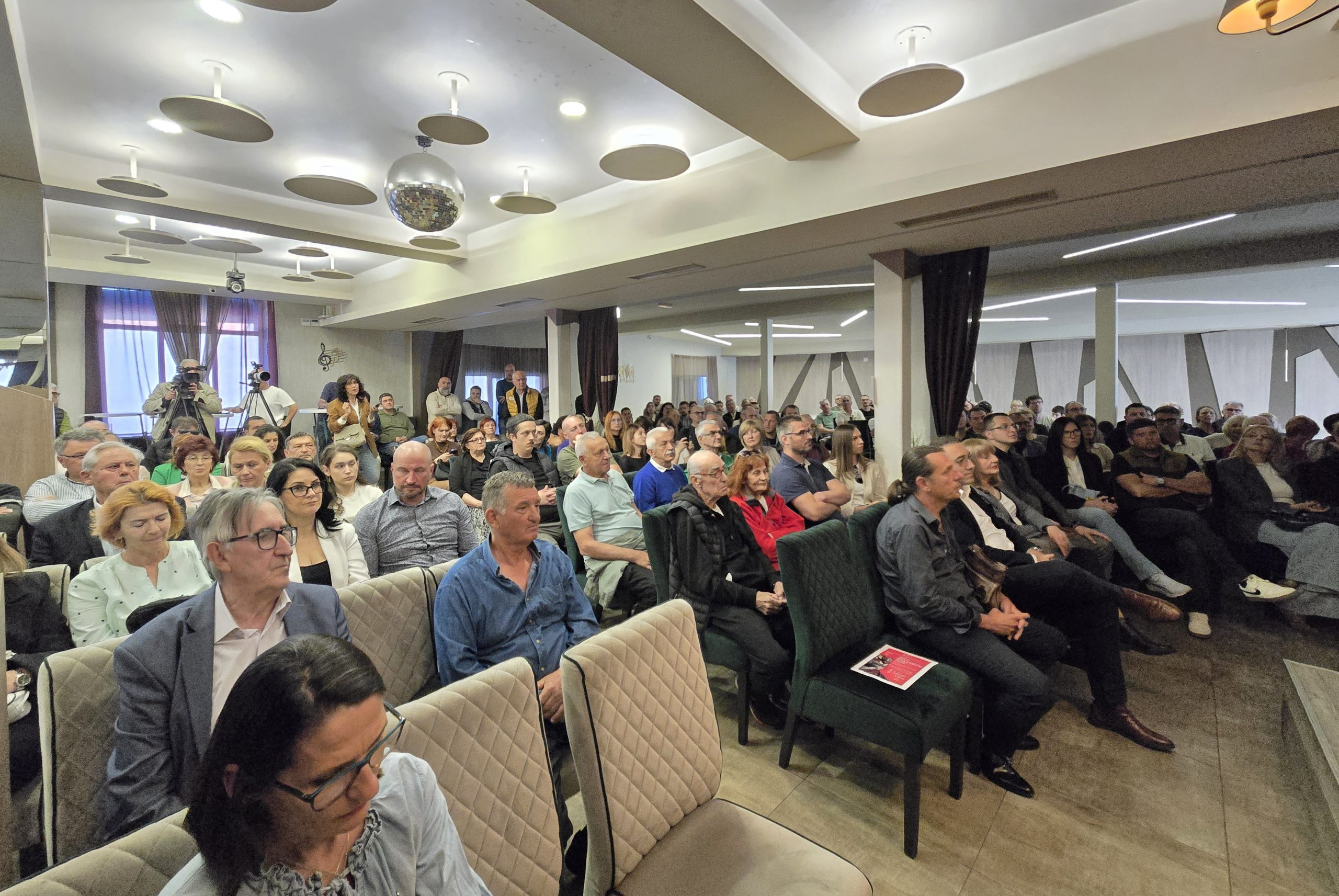 Promocija knjige Mit o balkanskom tigru 18.04.2026 (1)
