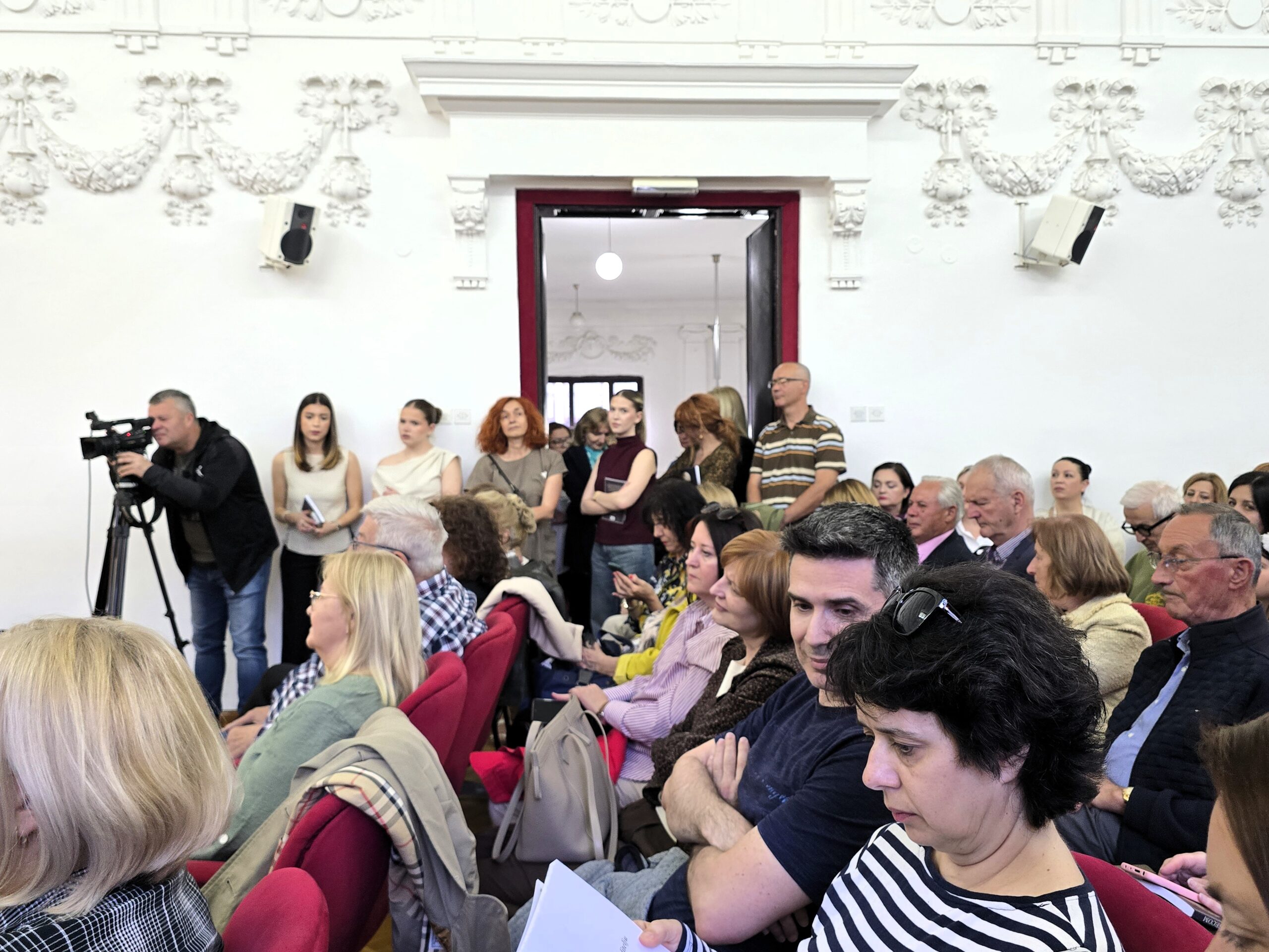 Opsednuta Mesecom Slavica Sabo Tripković (8)