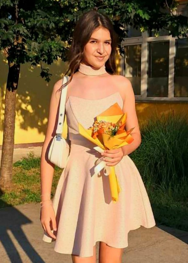 LENA MANDIĆ (2) LENA MANDIĆ (2)