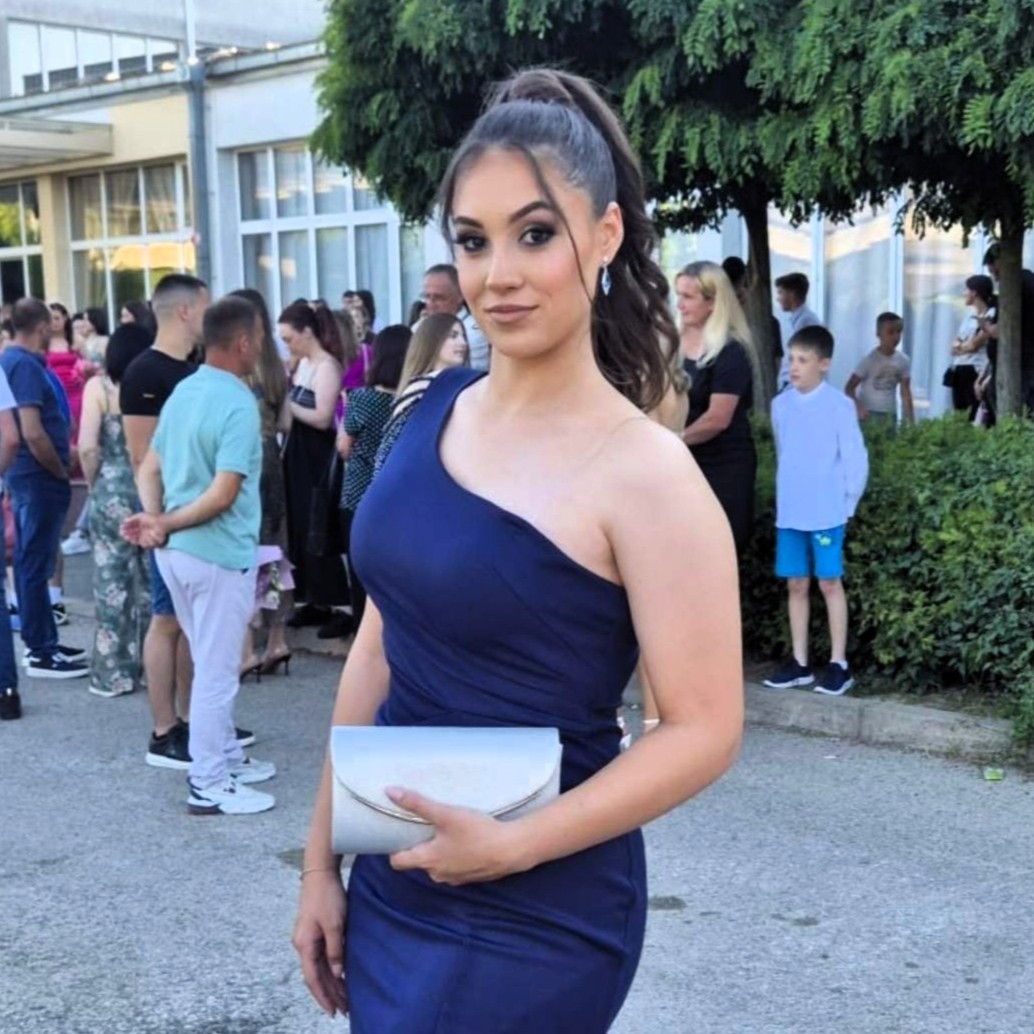 Lara Ćurguz Lara Ćurguz