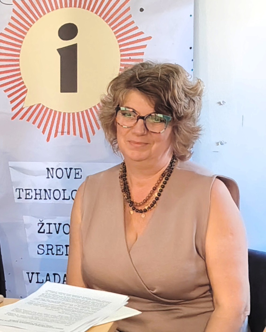 Slađana Mladenović Slađana Mladenović