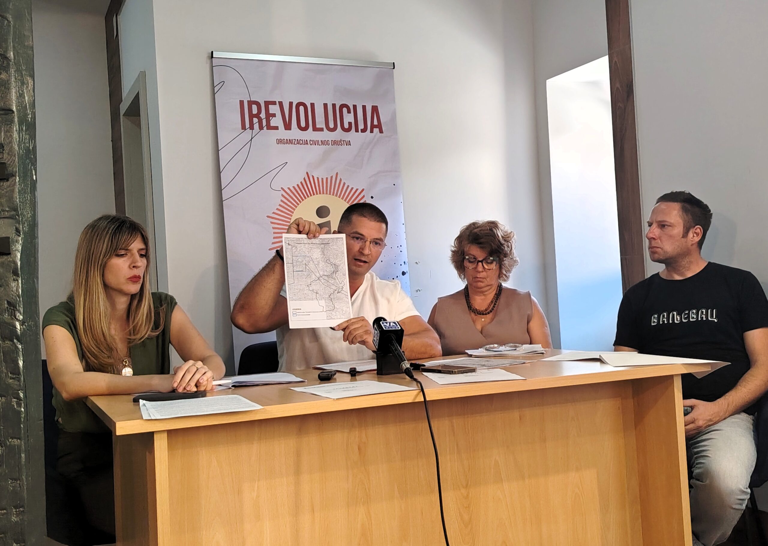 iRevolucija Valjevo (2) iRevolucija Valjevo (2)