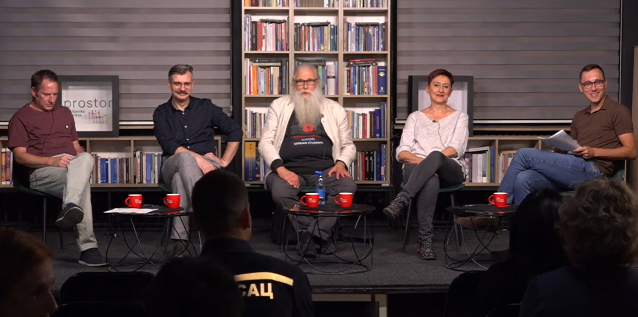 Panel Na zgarištu Panel Na zgarištu
